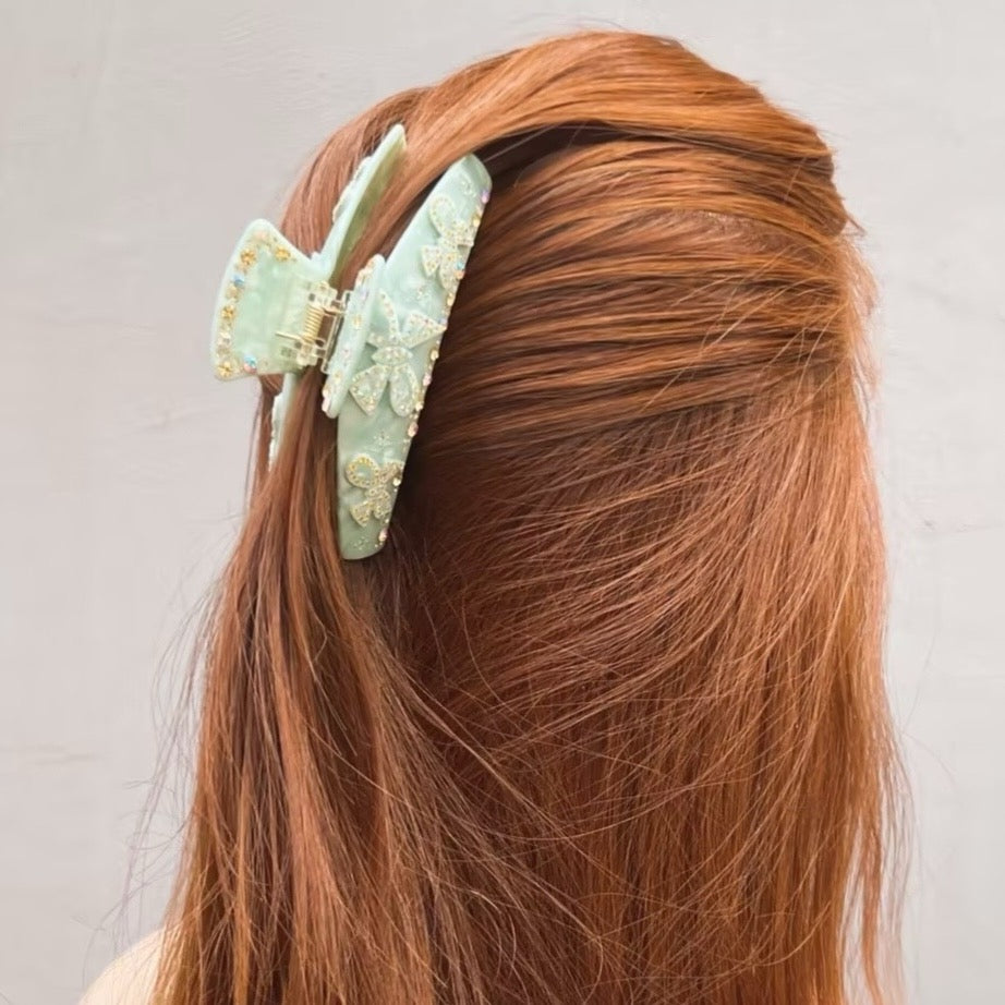 Bella Crystal Claw Clip
