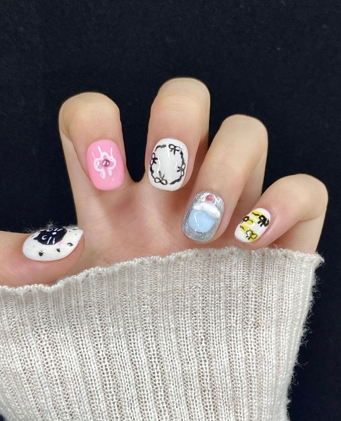 Cat Cafe