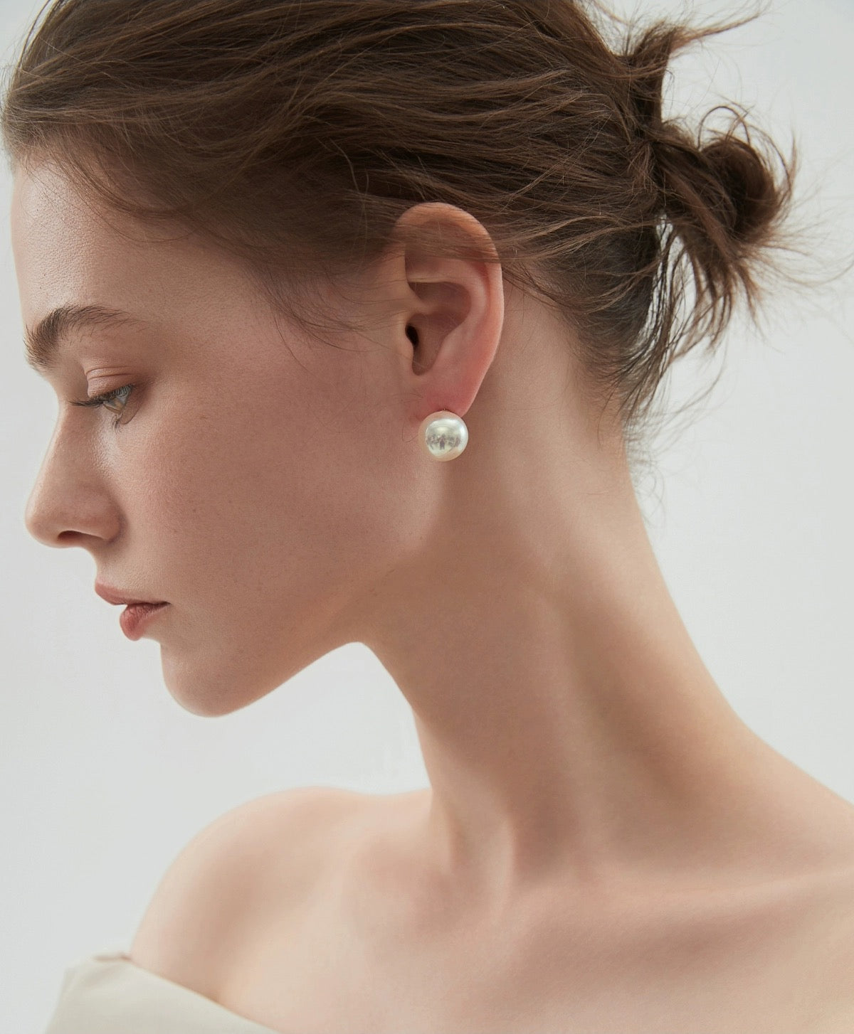 White Pearl Earring