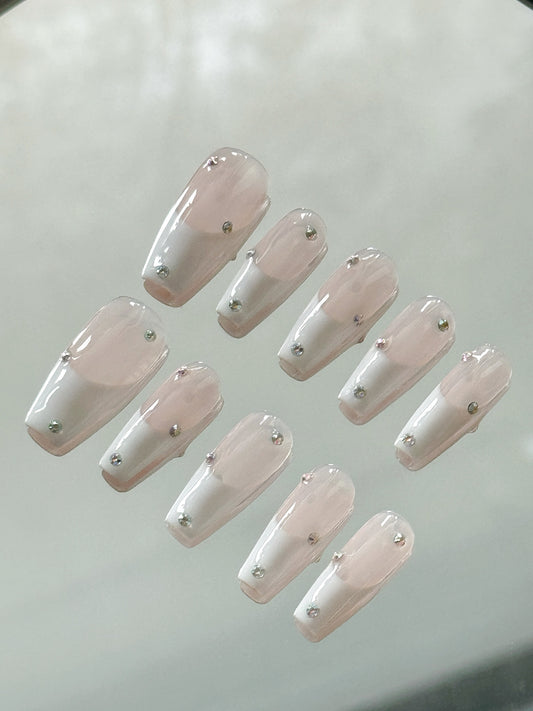Coloured Diamond French