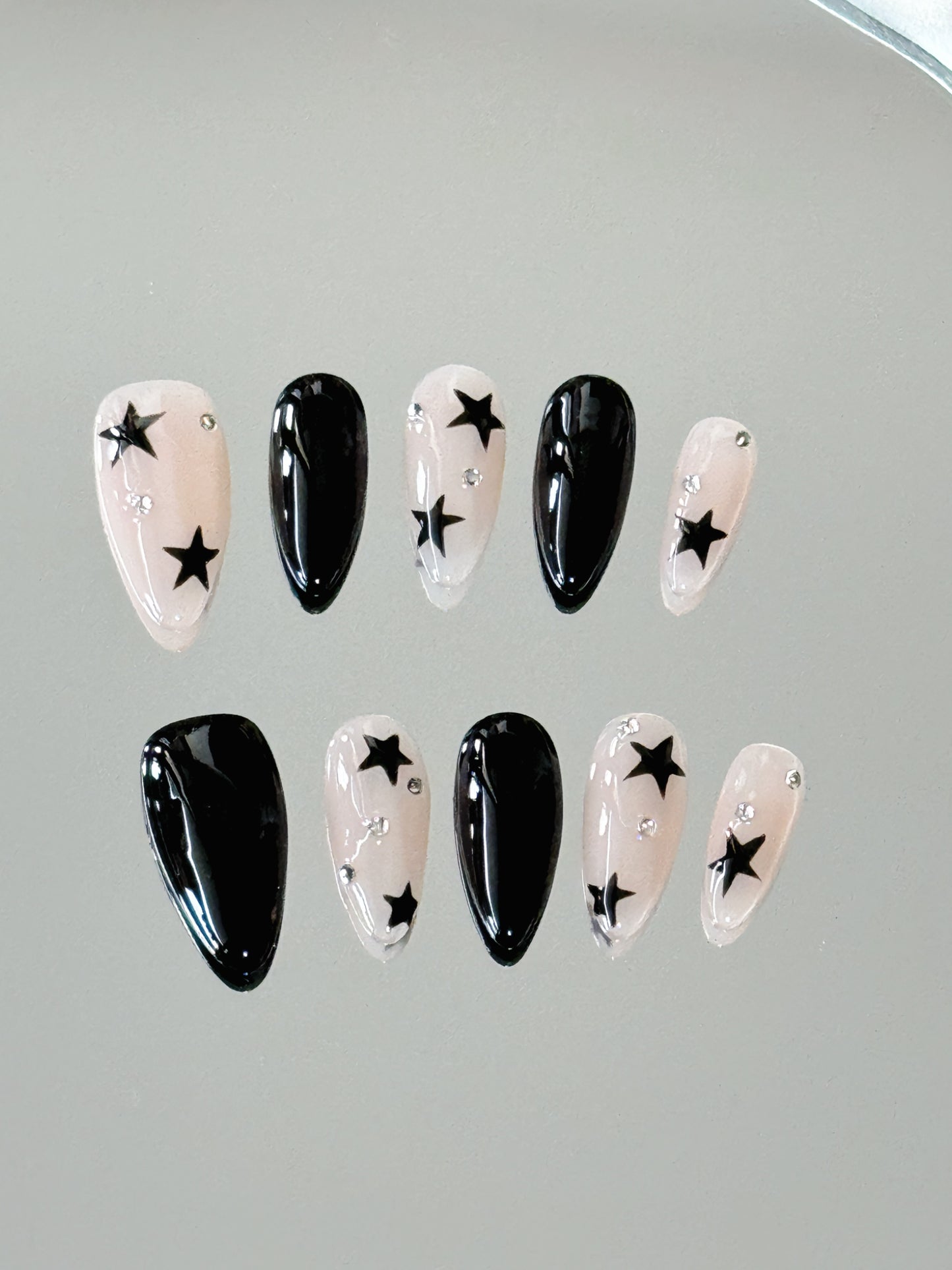 Y2K Star Black