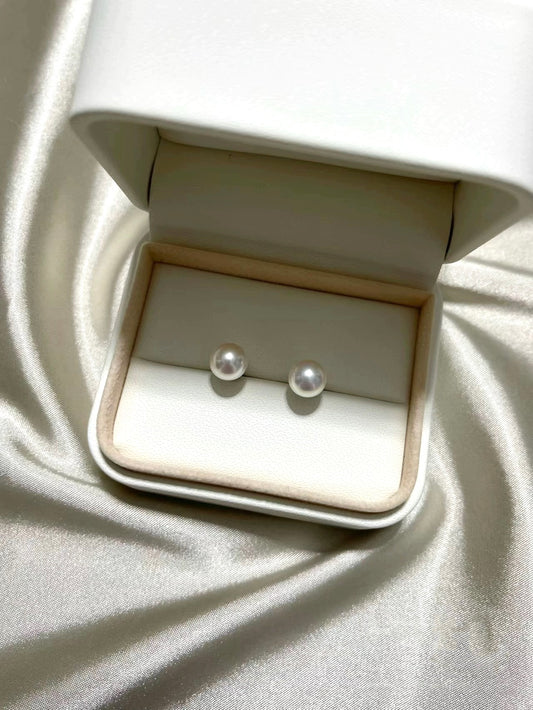 White Pearl Earring